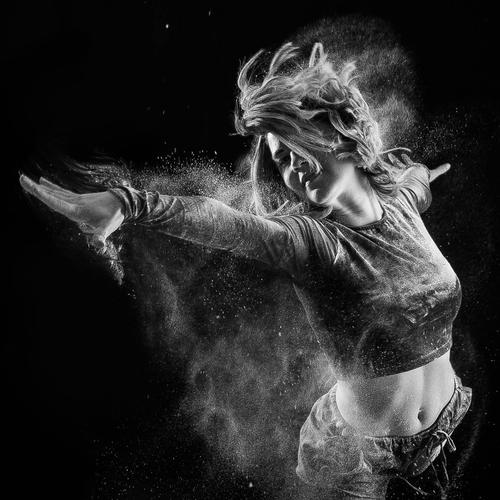 Dance (Studio)